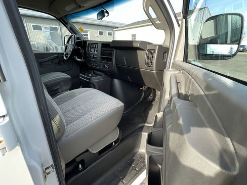 Used 2021 Chevrolet Express 2500 w/ Driver Convenience Package image 20