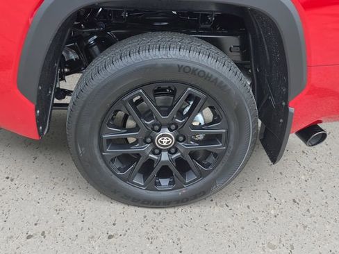 New 2026 Toyota Tundra SR5 RWD image 32