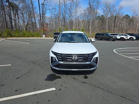 New 2026 Hyundai Tucson SE image 13