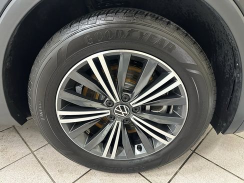 Used 2024 Volkswagen Tiguan Wolfsburg Edition image 13