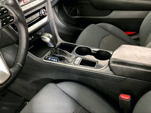 Used 2018 Hyundai Sonata SEL image 15