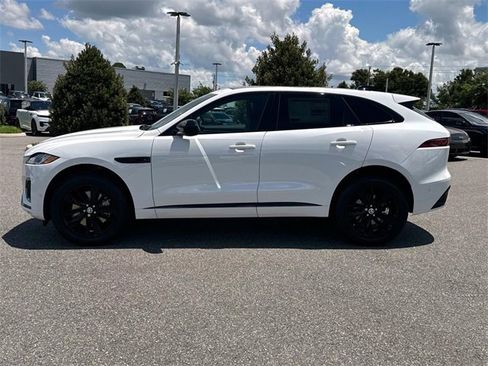 New 2026 Jaguar F-PACE R-Dynamic S image 2