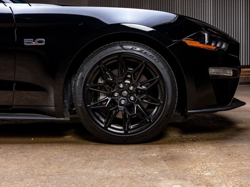 Used 2020 Ford Mustang GT image 11