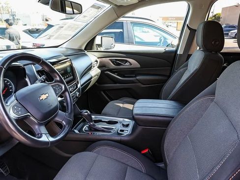 Used 2019 Chevrolet Traverse LT FWD image 20