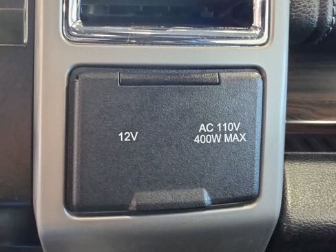 Used 2016 Ford F150 Lariat w/ Equipment Group 502A Luxury AWD/4WD image 34