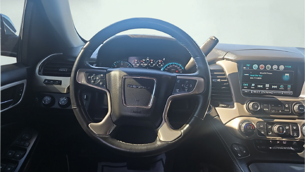 Used 2019 GMC Yukon XL Denali w/ Denali Ultimate Package AWD/4WD image 15