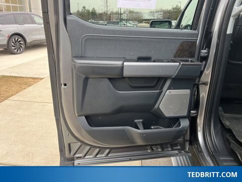 Certified 2023 Ford F150 Lariat w/ Equipment Group 502A High image 17