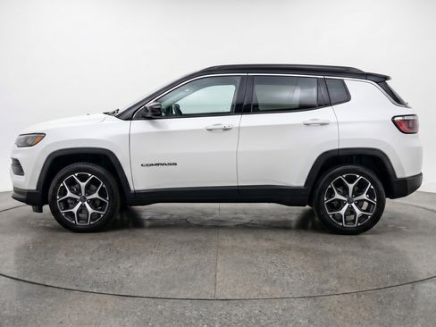 Used 2025 Jeep Compass Limited AWD/4WD image 5