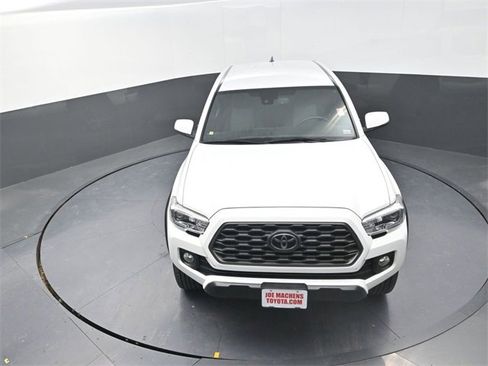 Used 2020 Toyota Tacoma TRD Off-Road image 20