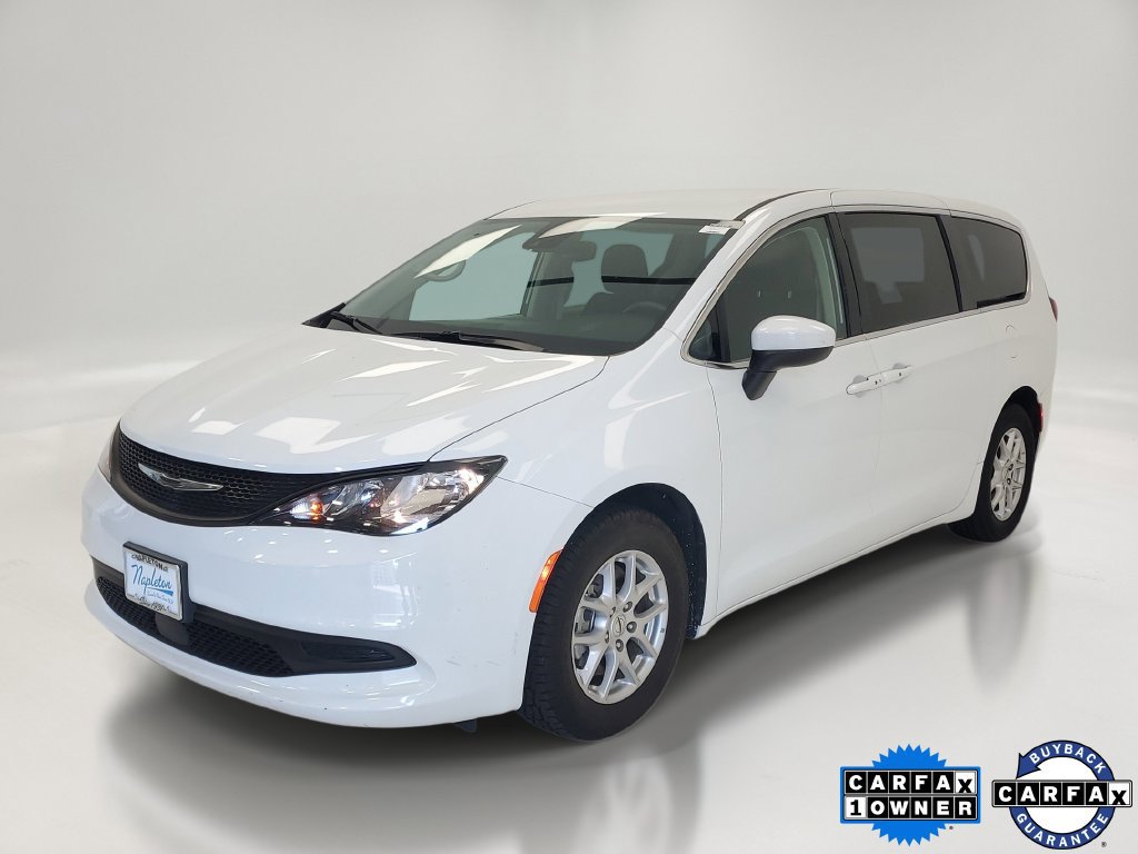Used 2023 Chrysler Voyager LX FWD image 1
