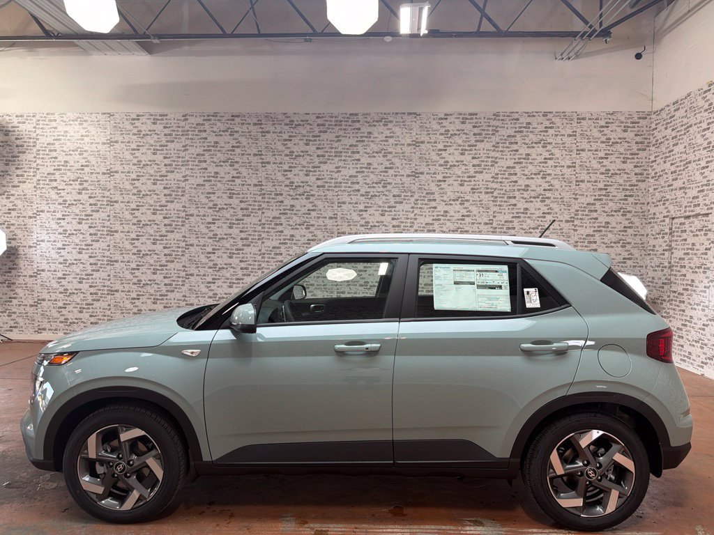 New 2026 Hyundai Venue SEL FWD image 4