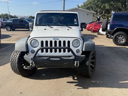 Used 2018 Jeep Wrangler Unlimited Sport S AWD/4WD image 2