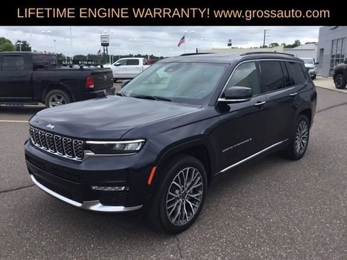 Used 2024 Jeep Grand Cherokee L Summit AWD/4WD image 4