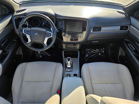 Used 2022 Mitsubishi Outlander SEL image 18