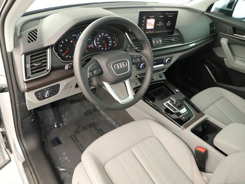 Certified 2023 Audi Q5 2.0T Premium w/ Convenience Package AWD/4WD image 15