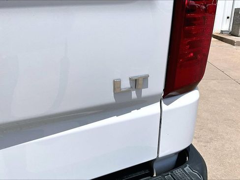 Used 2019 Chevrolet Silverado 1500 LT w/ Texas Edition AWD/4WD image 38