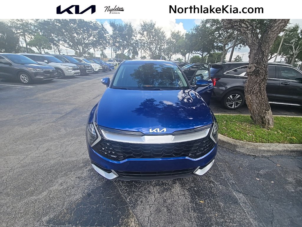 Used 2025 Kia Sportage EX FWD image 1