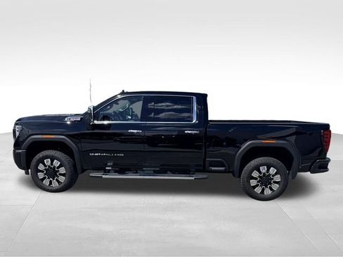 Used 2025 GMC Sierra 2500 Denali w/ Denali Reserve Package AWD/4WD image 9