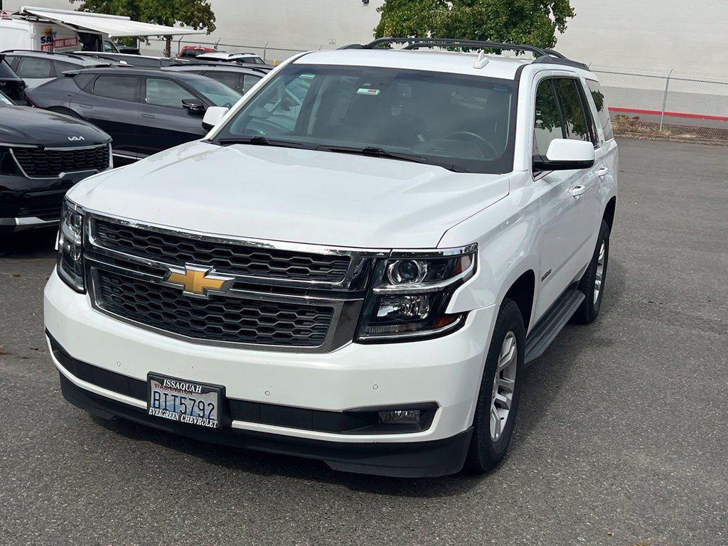 Used 2016 Chevrolet Tahoe LT w/ Luxury Package AWD/4WD image 3