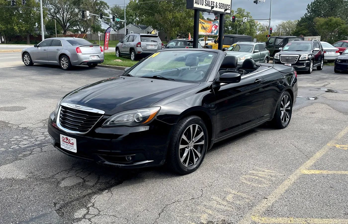Used 2014 Chrysler 200 S FWD image 3