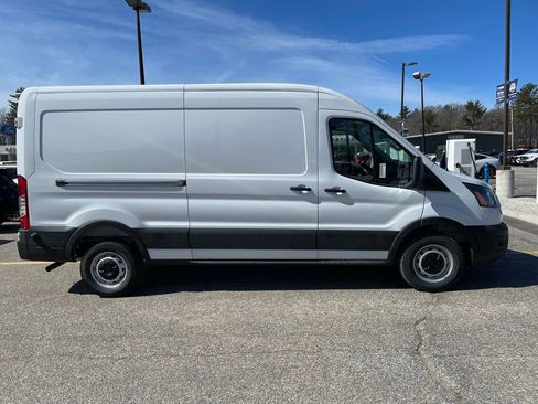 New 2026 Ford Transit 250 148 Medium Roof image 3