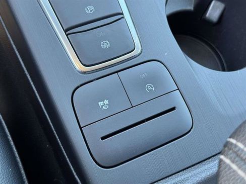 Used 2020 Ford Escape SEL image 28