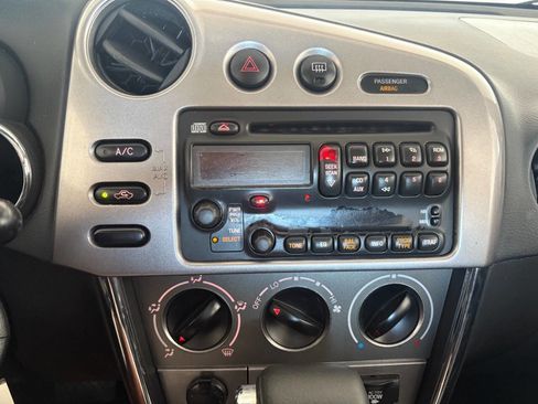 Used 2006 Pontiac Vibe image 17