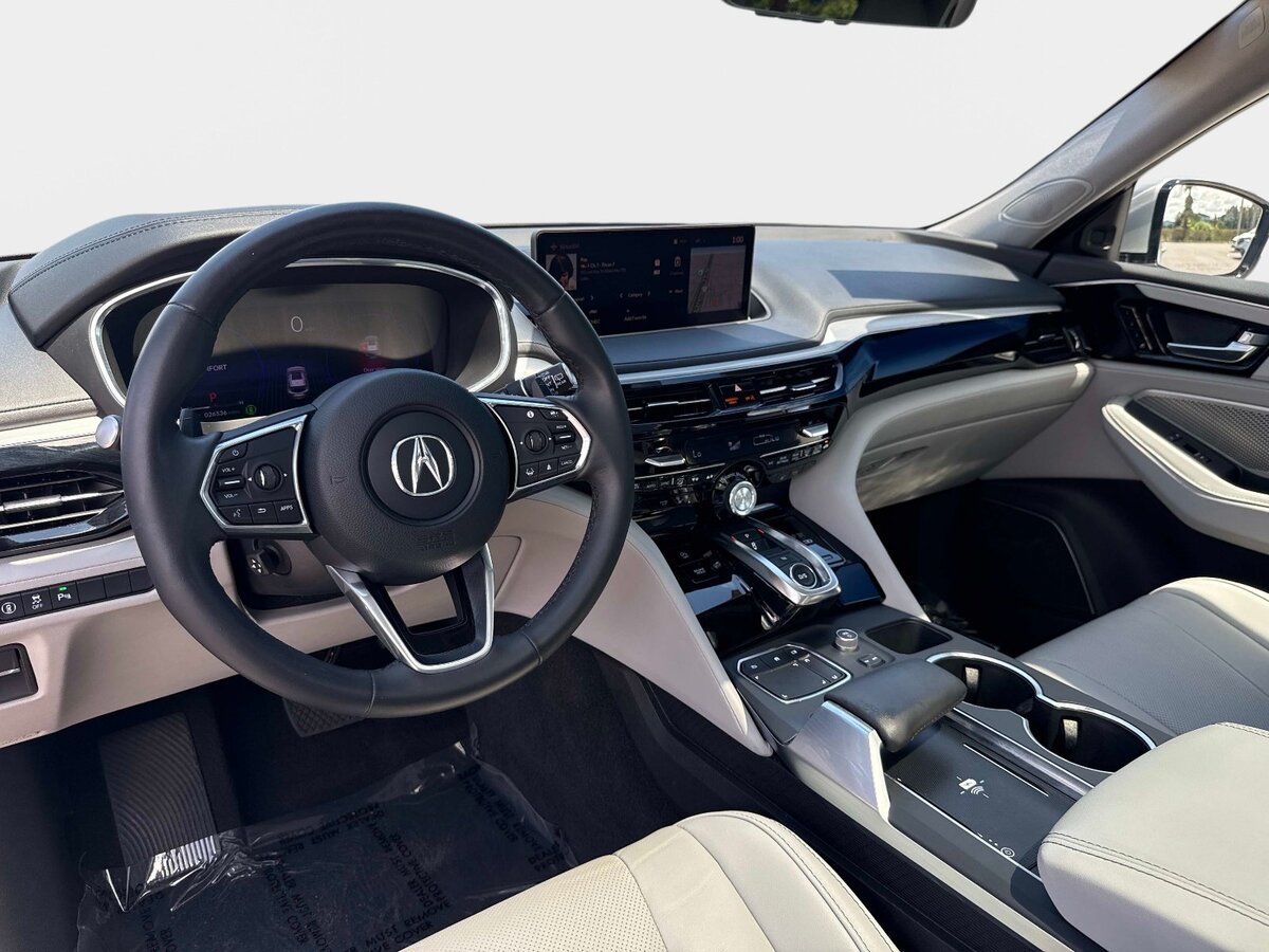 Used 2024 Acura MDX w/ Technology Package FWD image 15