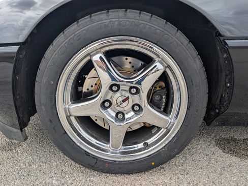 Used 1991 Chevrolet Corvette ZR-1 image 38