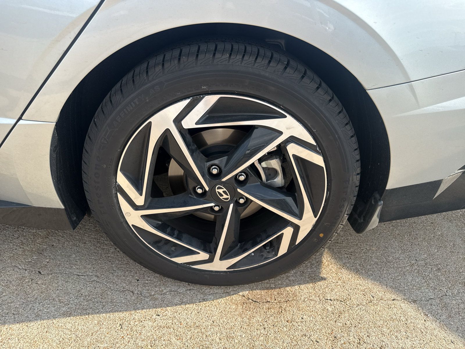 Used 2026 Hyundai Sonata SEL FWD image 6