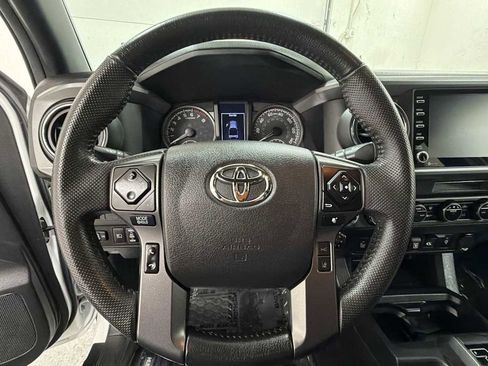 Certified 2023 Toyota Tacoma TRD Off-Road w/ Technology Package AWD/4WD image 16