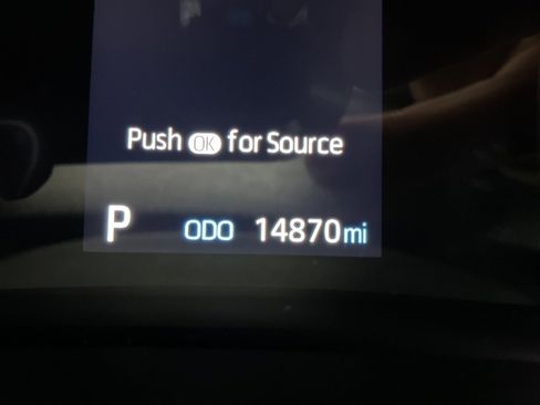 Used 2023 Toyota Sienna XLE image 29