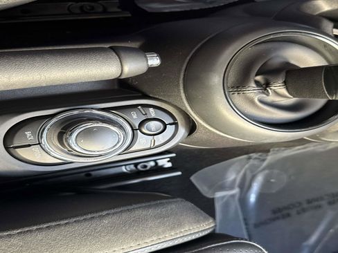 Certified 2023 MINI Cooper S w/ Signature Upholstery Package FWD image 17