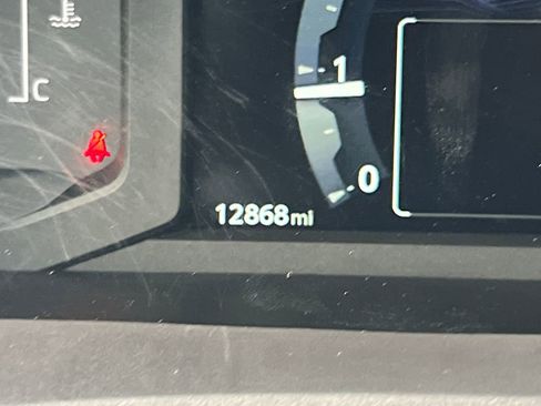 Used 2025 Toyota Tacoma SR5 image 18