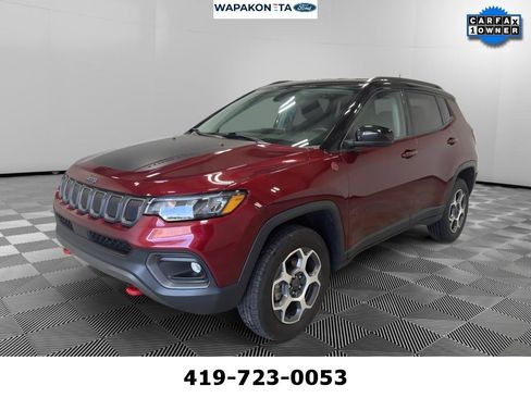 Used 2022 Jeep Compass Trailhawk w/ Trailhawk Convenience Group AWD/4WD image 1
