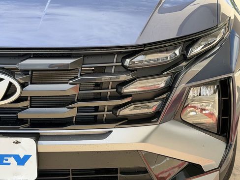 New 2026 Hyundai Tucson SE image 9