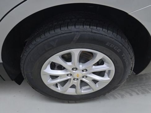 Used 2019 Chevrolet Equinox LT AWD/4WD image 18