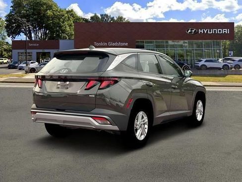New 2026 Hyundai Tucson SE image 7