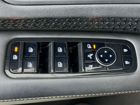 Used 2023 Nissan Ariya FWD image 15