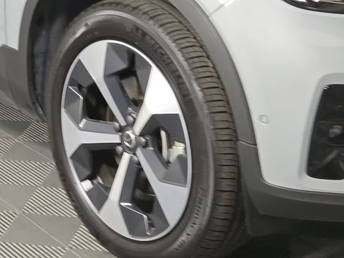 Certified 2026 Volvo XC40 B5 Plus AWD/4WD image 7