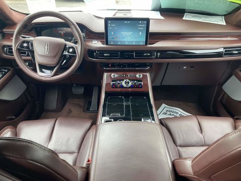 Certified 2023 Lincoln Aviator Black Label w/ Dynamic Handling Package image 19