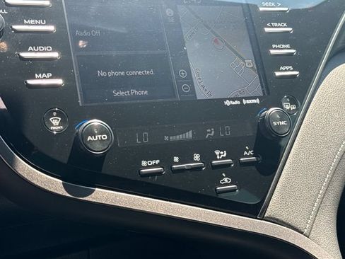Used 2020 Toyota Camry XSE w/ Driver Assist Package FWD image 19