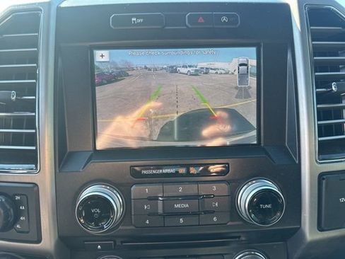 Used 2018 Ford F150 Platinum image 14