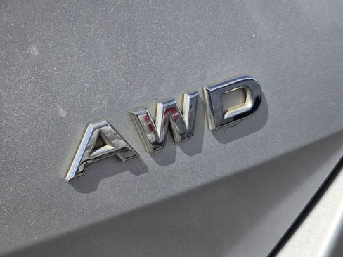 Used 2016 Nissan Rogue S image 10