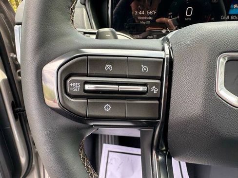 Used 2026 GMC Terrain AT4 w/ Technology Package II AWD/4WD image 19