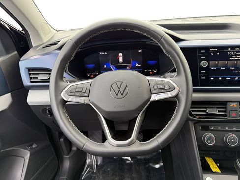 Used 2022 Volkswagen Taos SE image 12