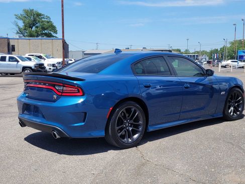 Used 2020 Dodge Charger Scat Pack RWD image 11