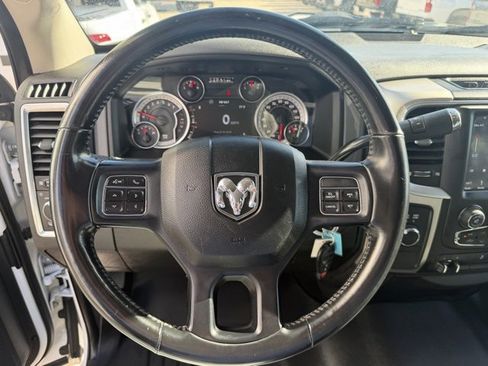 Used 2018 RAM 2500 SLT w/ Luxury Group image 12