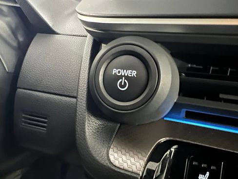 Certified 2023 Toyota Prius XLE FWD image 27