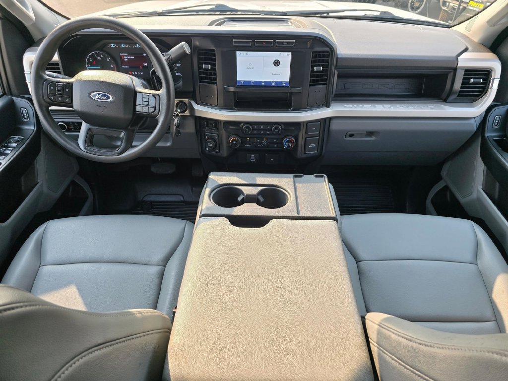 Used 2023 Ford F250 XL AWD/4WD image 9
